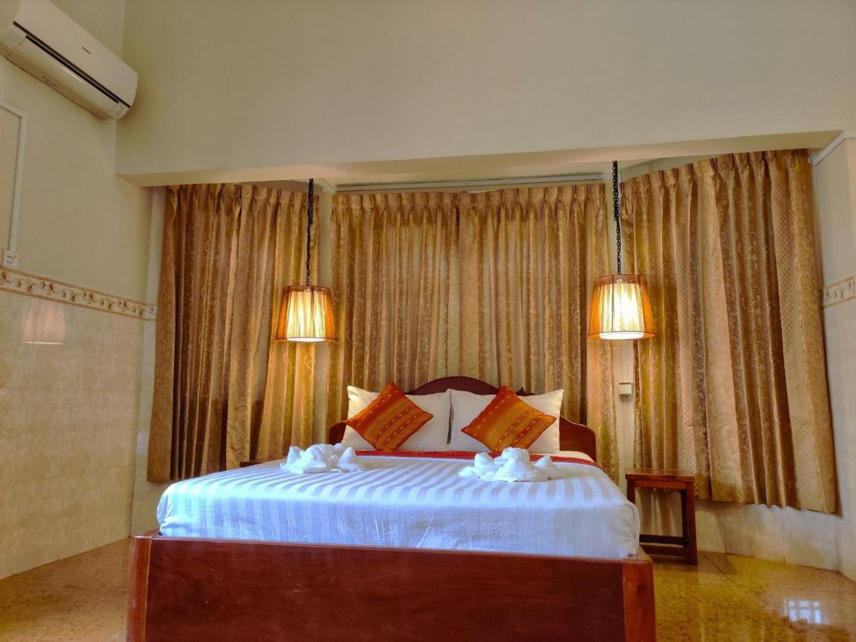 Le Tonle Hotell Kratie Exteriör bild