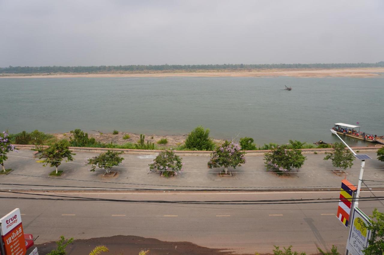 Le Tonle Hotell Kratie Exteriör bild